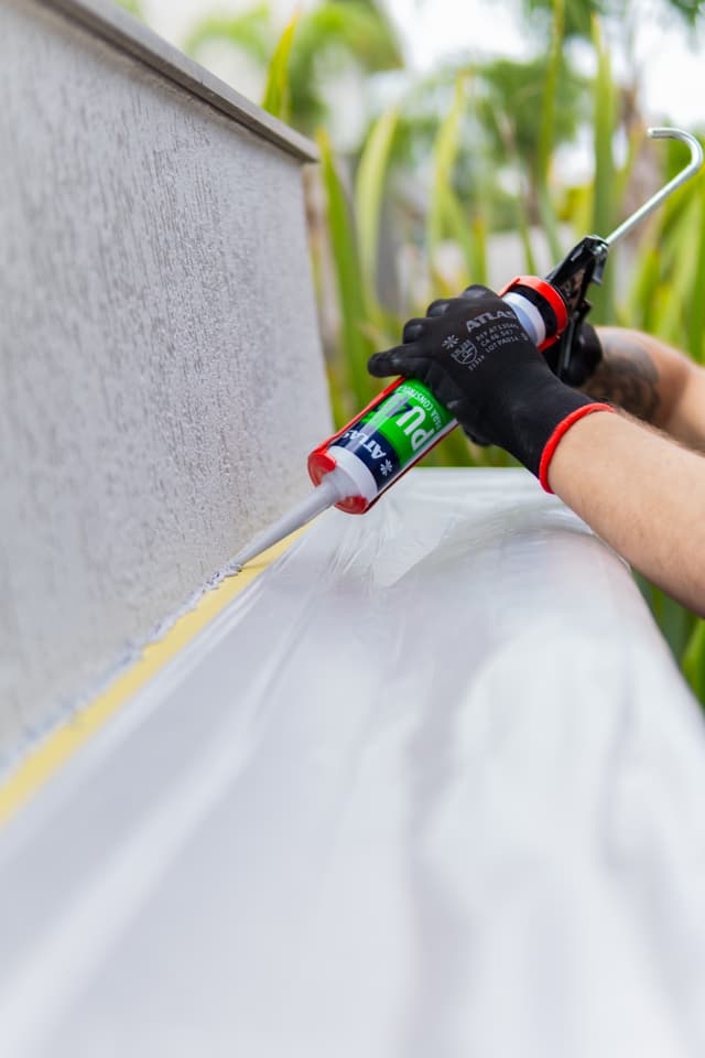 10 - Adesivos e Selantes